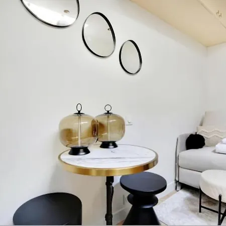 Apartment Trocadero Tour Eiffel : Cosy Studio